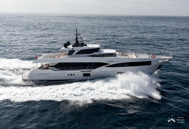 ONEWORLD 32m Majesty 100 Superyacht Private Charter